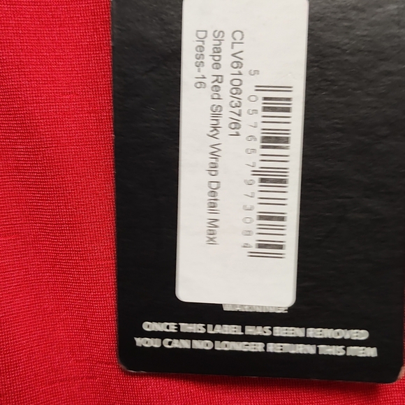 Red Dress - Picture 4 of 4